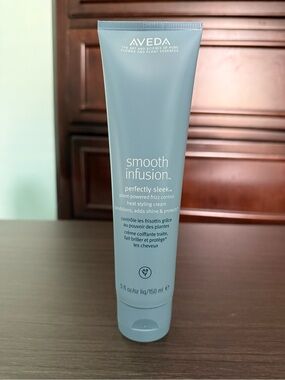 AVEDA Smooth Infusion Perfectly Sleek Heat Styling Cream
